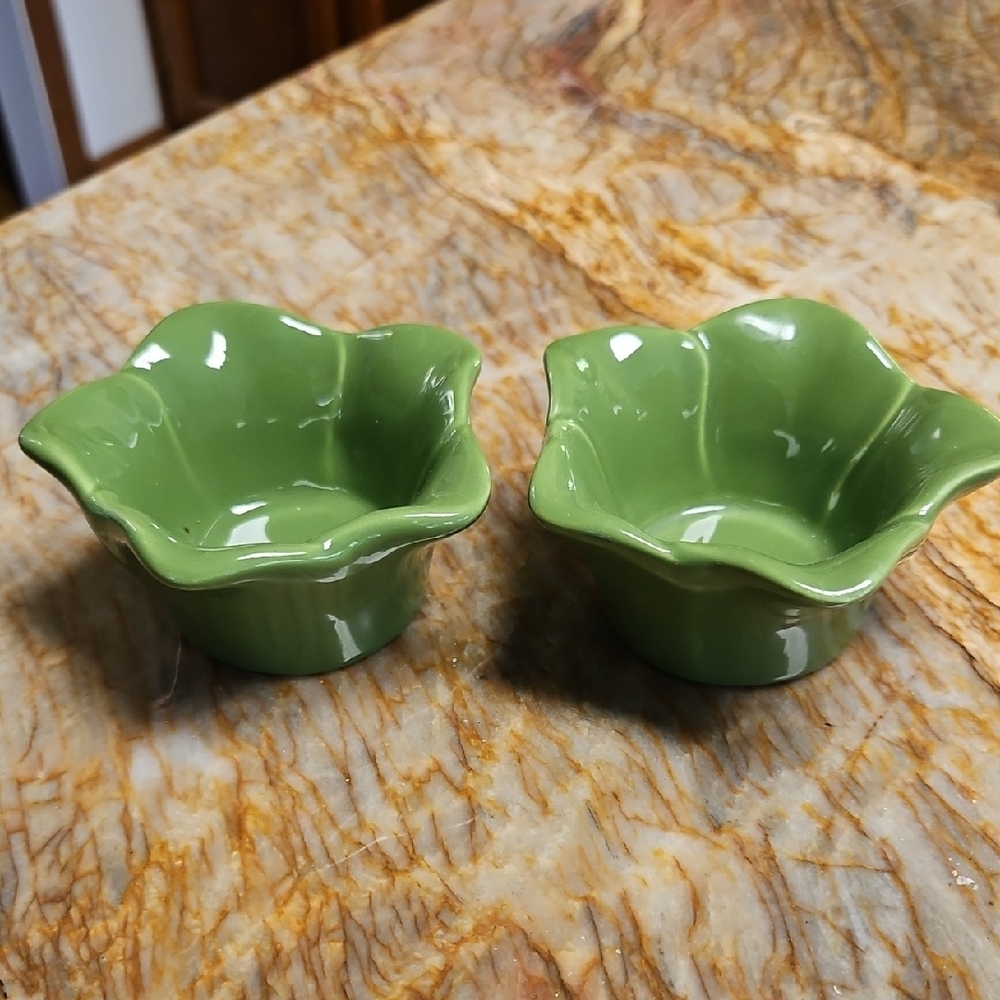 SOUTHERN LIVING Green Ceramic Flower Bowls